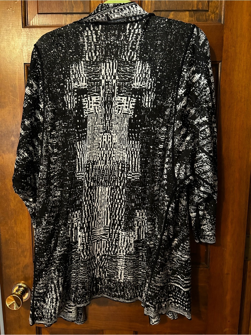 NIC+ZOE Black and White Patterned Open-Front Cardigan - Picture 4 of 4
